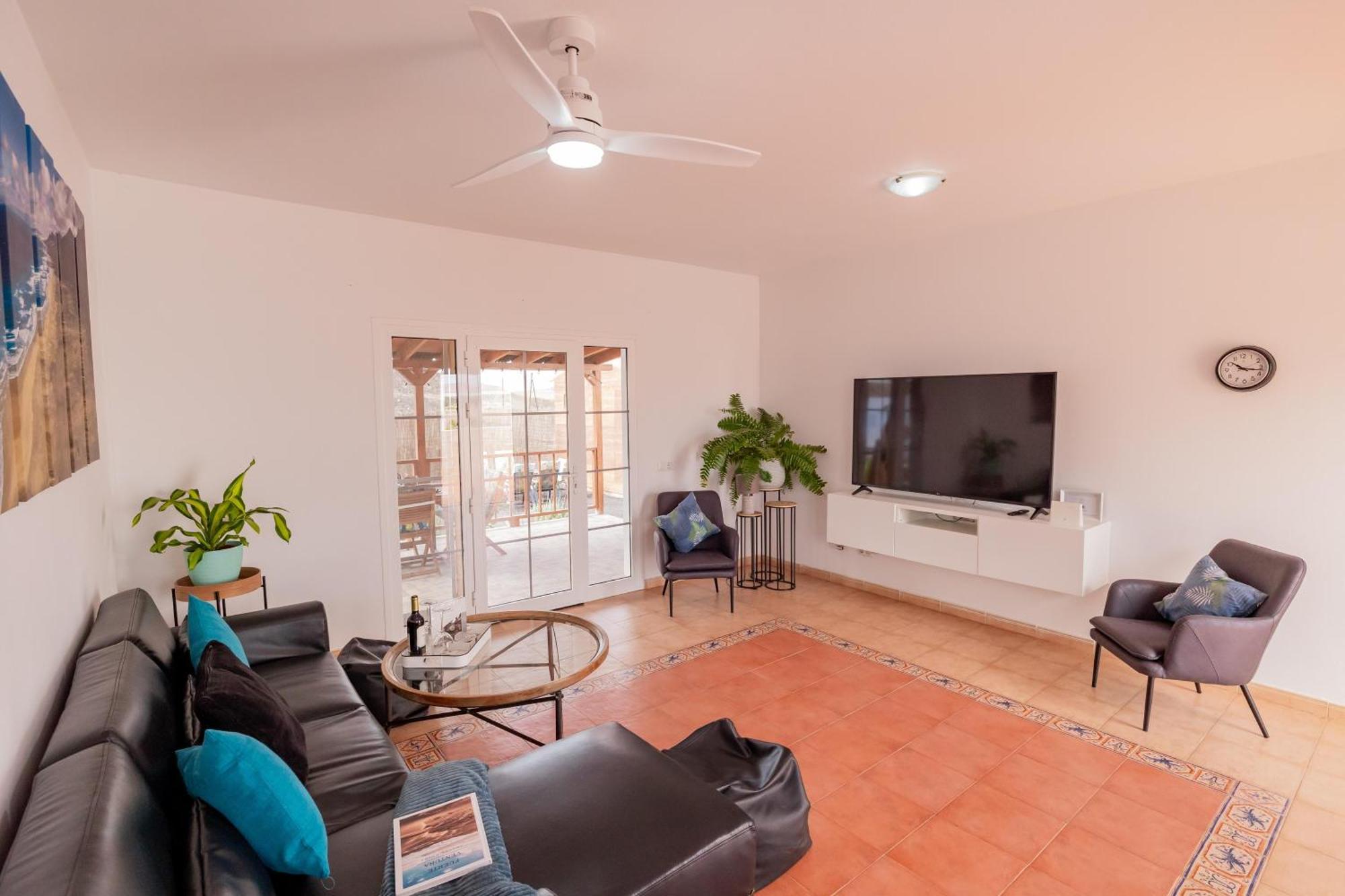 Casa Amaya - Spacious House With Pool, Large Garden, Bbq, 2 Terraces, And Ideal Location El Charco  Esterno foto